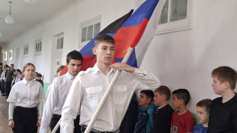 ШКОЛЬНАЯ ЛИНЕЙКА.